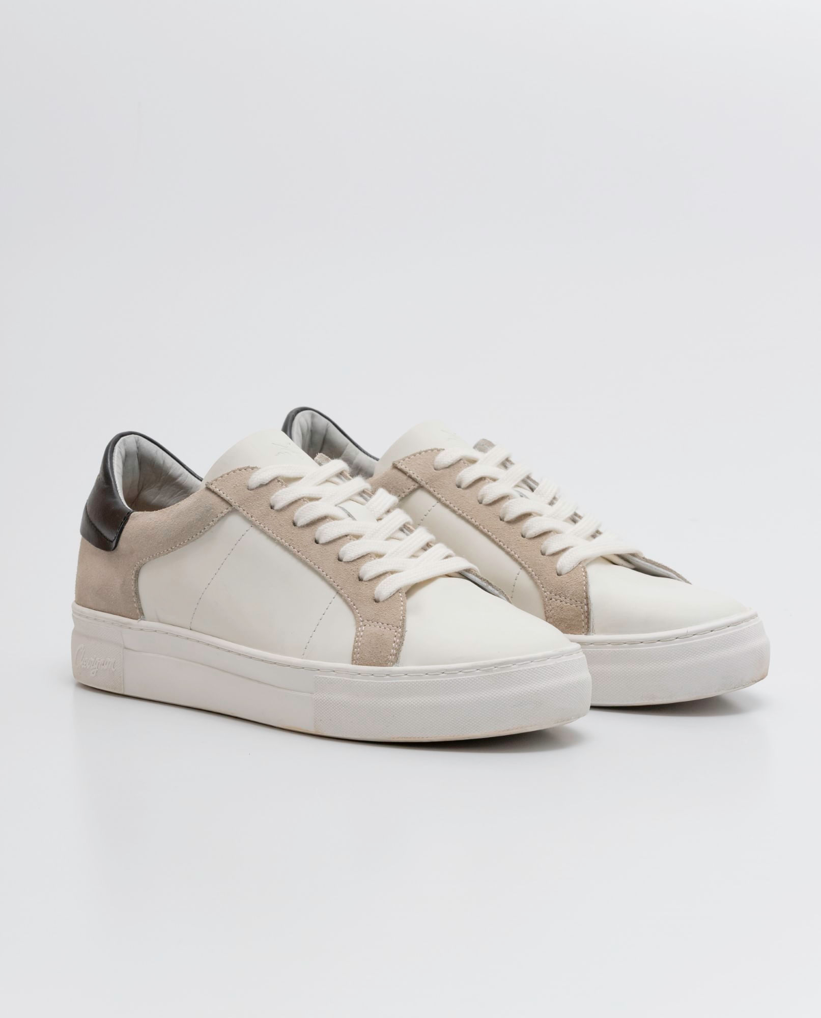 Tenis de Mujer en Cuero, Caña Baja Horma Redondeada - Combinación Cuero Anilina Liso y Cuero Carnaza