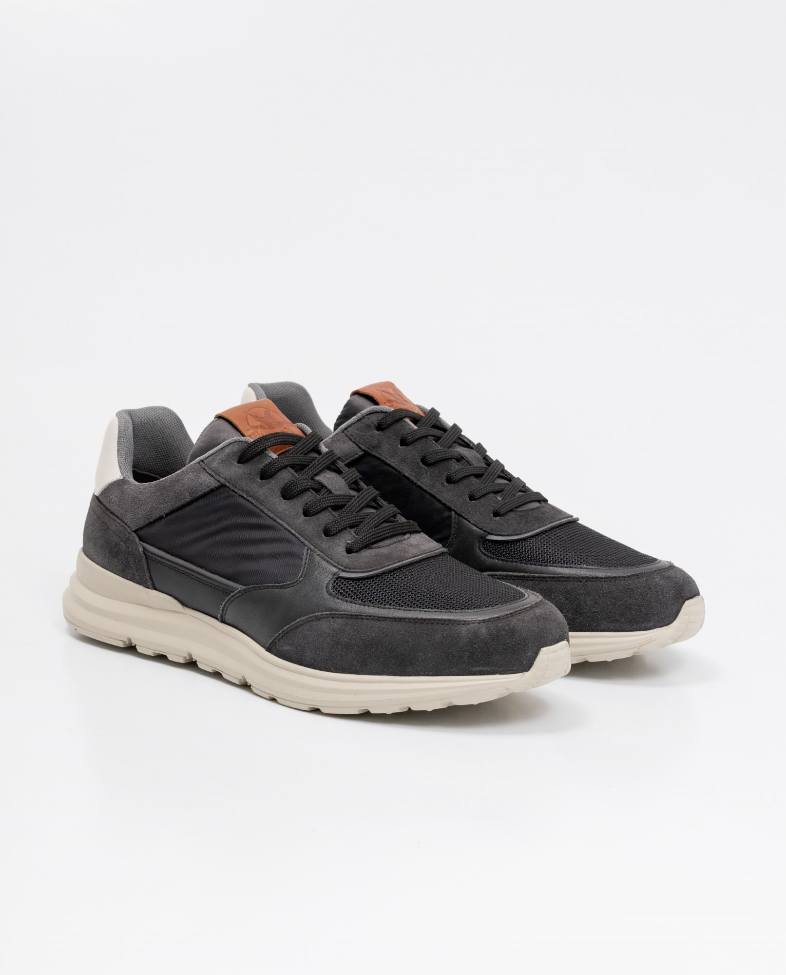 Tenis de Hombre, Estilo Runner - Cuero Gamuzado, Cuero Anilina y Material Textil