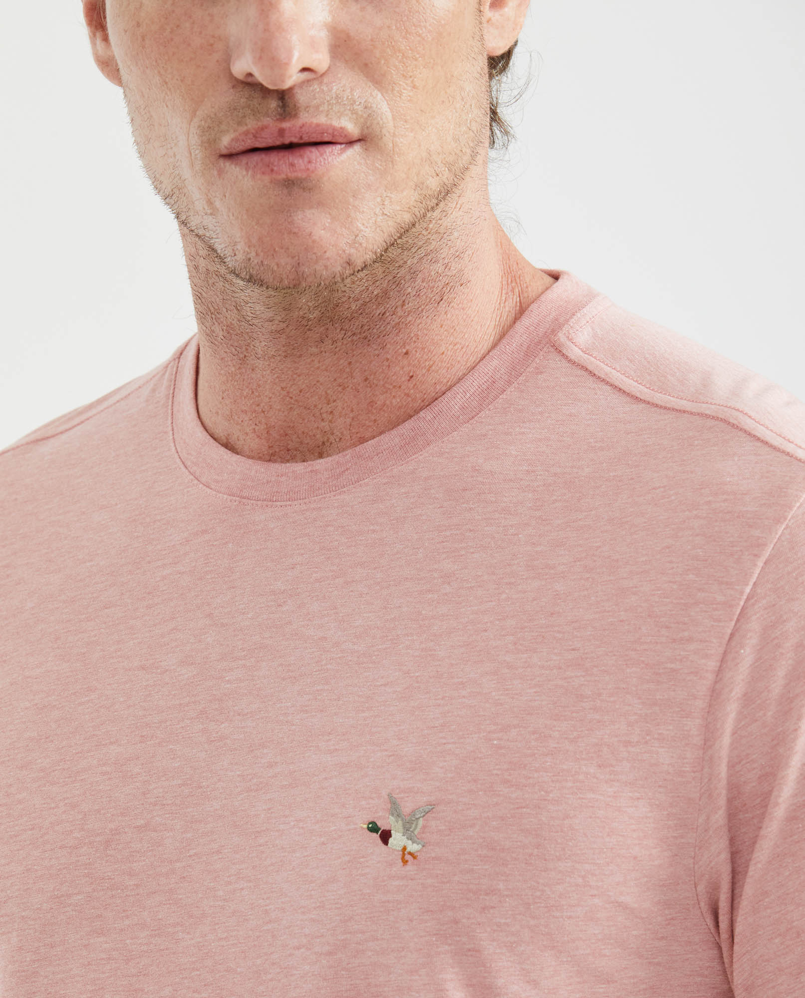 Camiseta Básica de Hombre, Slim Fit Cuello Redondo - Fondo Entero Efecto Jaspeado