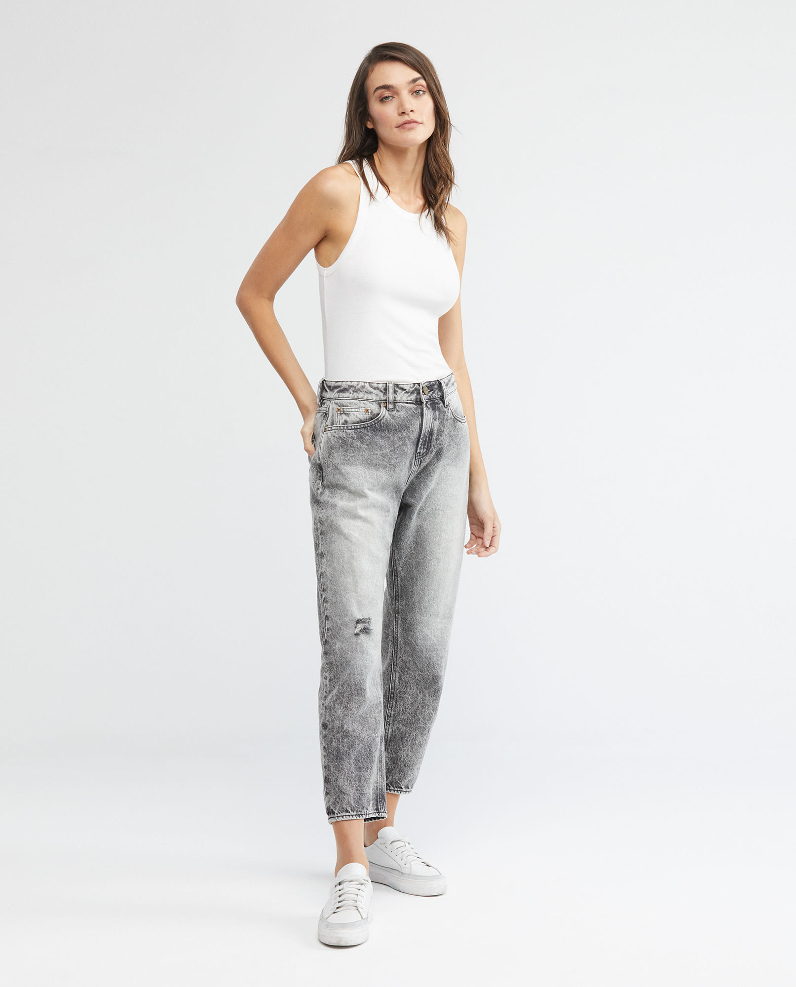 Jean de Mujer Medium Rise, Boyfit, Boot Cut - Heritage Gris Oscuro