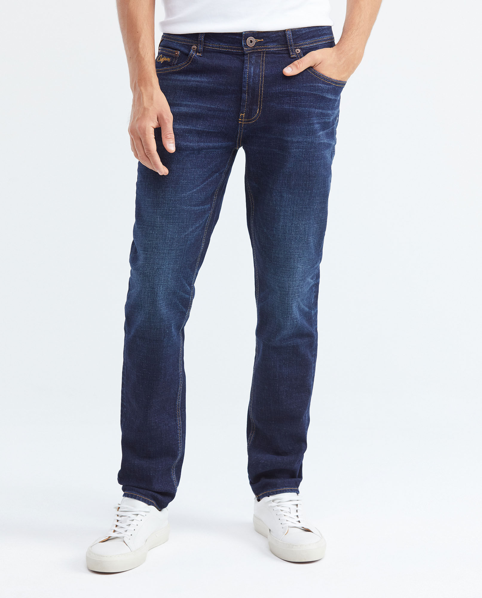 Jean de Hombre Straight Fit, Morrison, Boot Cut -  Azul Ultra Oscuro Detalle en Cuero