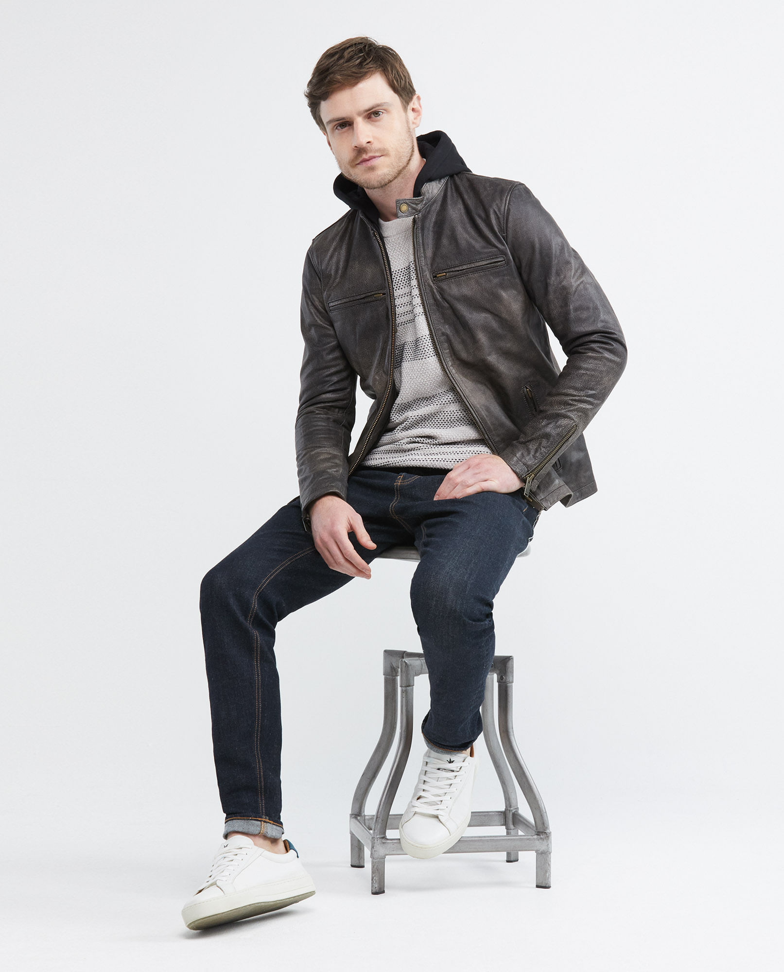 Chaqueta de Hombre en Cuero, Tipo Biker - Capucha Removible
