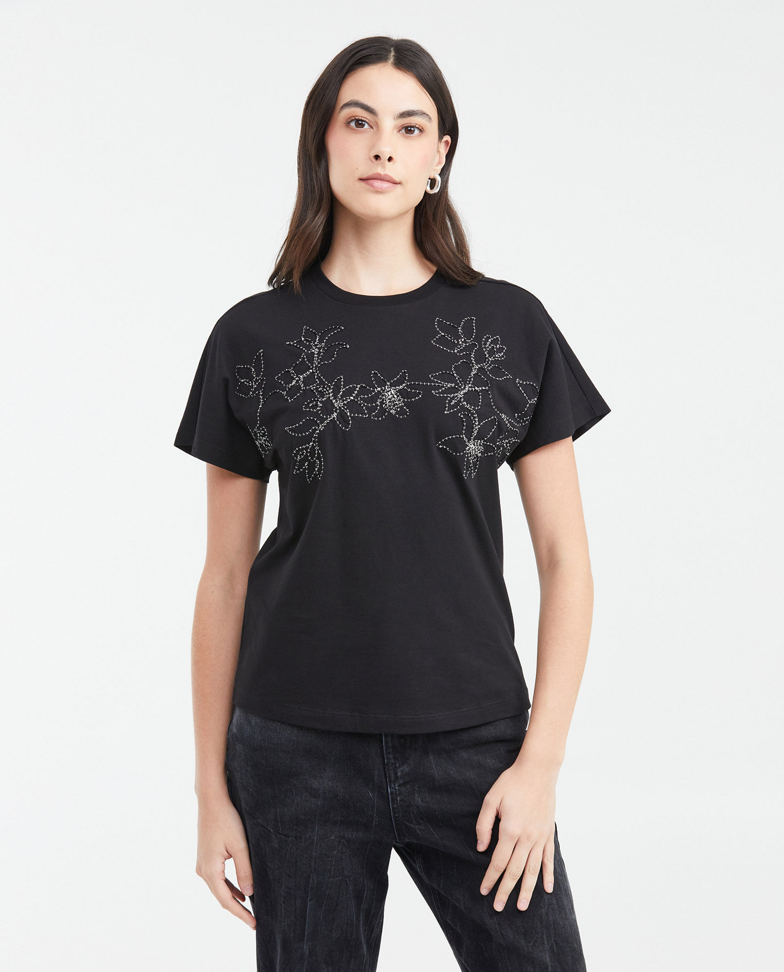 Camiseta Silueta Amplia con Flores Bordadas para Mujer