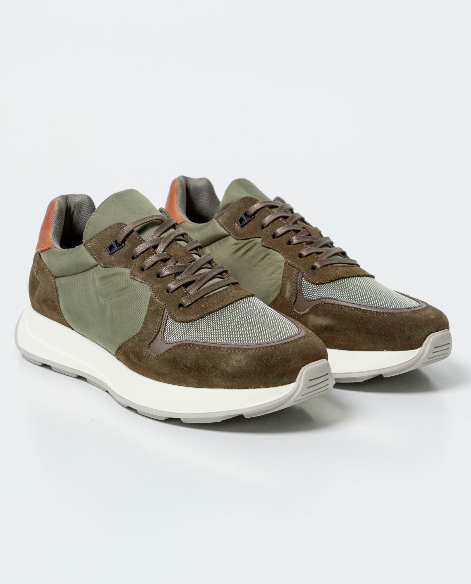 Tenis Tipo Runner en Textil y Cuero para Hombre