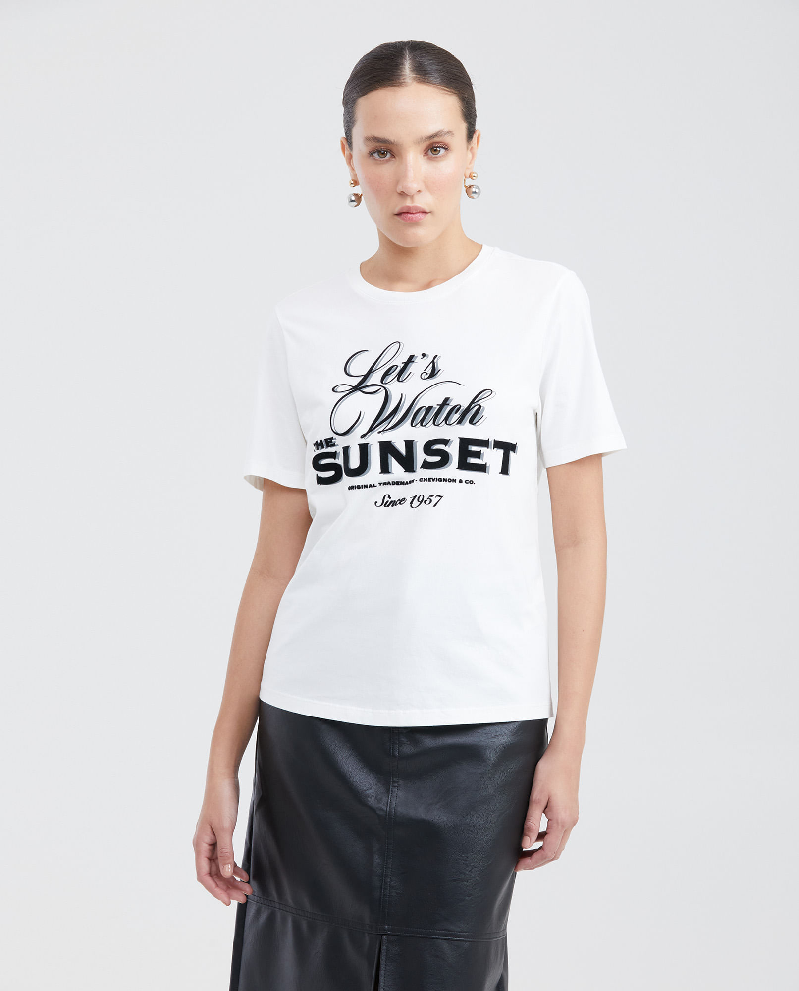 Camiseta Estampada con Detalles Aterciopelados para Mujer