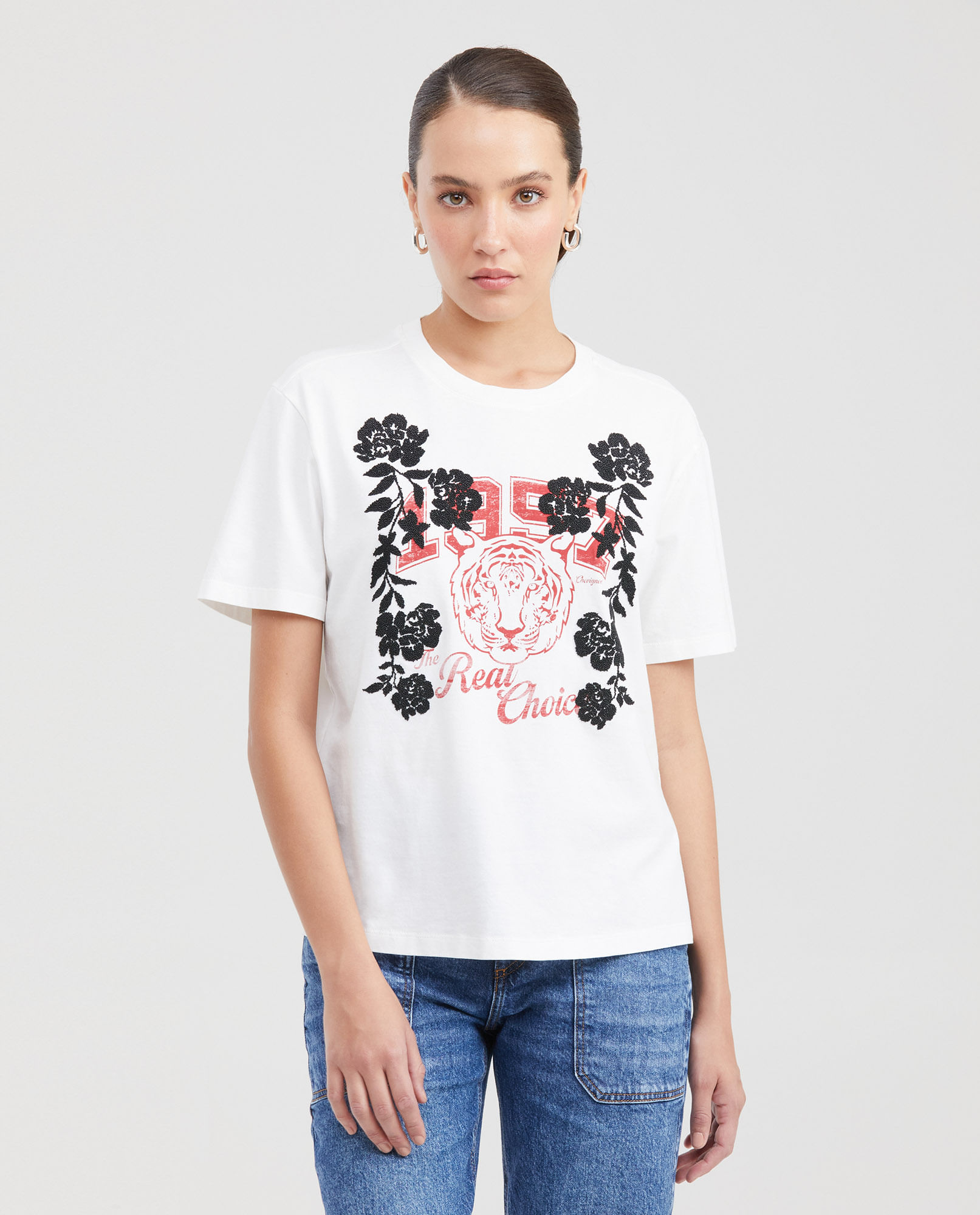 Camiseta Estampada con Detalles en Piedras para Mujer