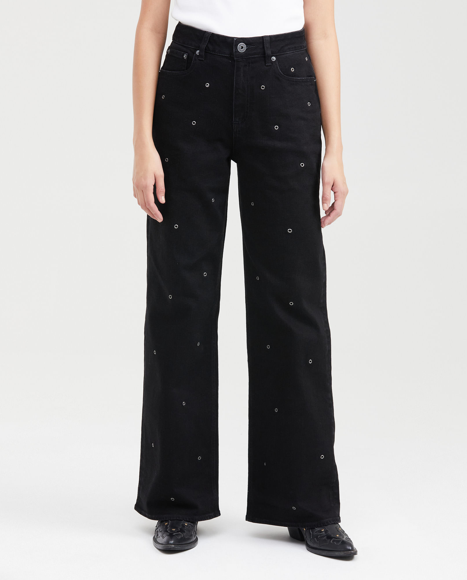 Jean Wide Leg Super High Rise Bota Relaxed Negro con Ojaletes Decorativos para Mujer