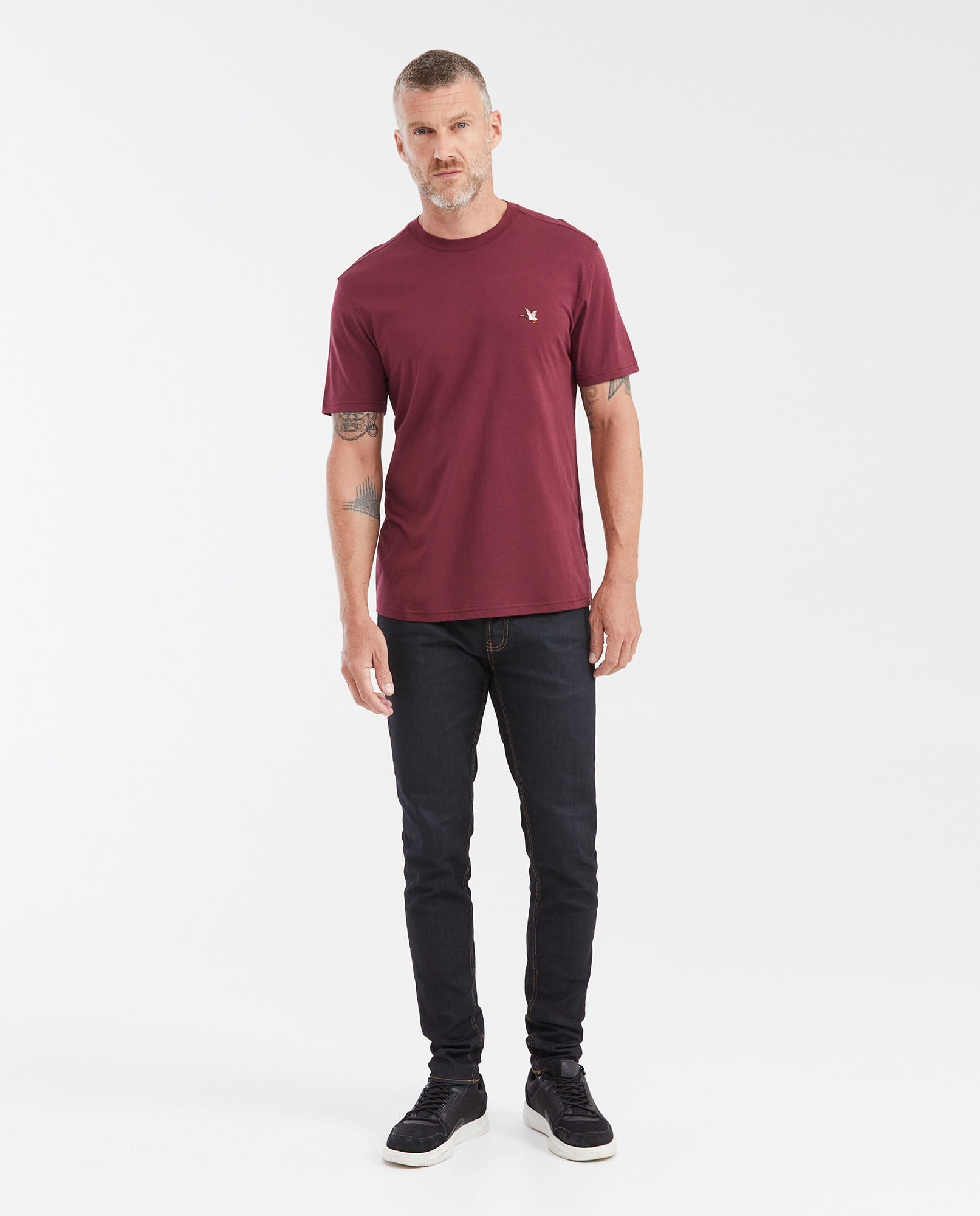 Camiseta Básica Straight Fit Cuello Redondo en Algodón Pima para Hombre