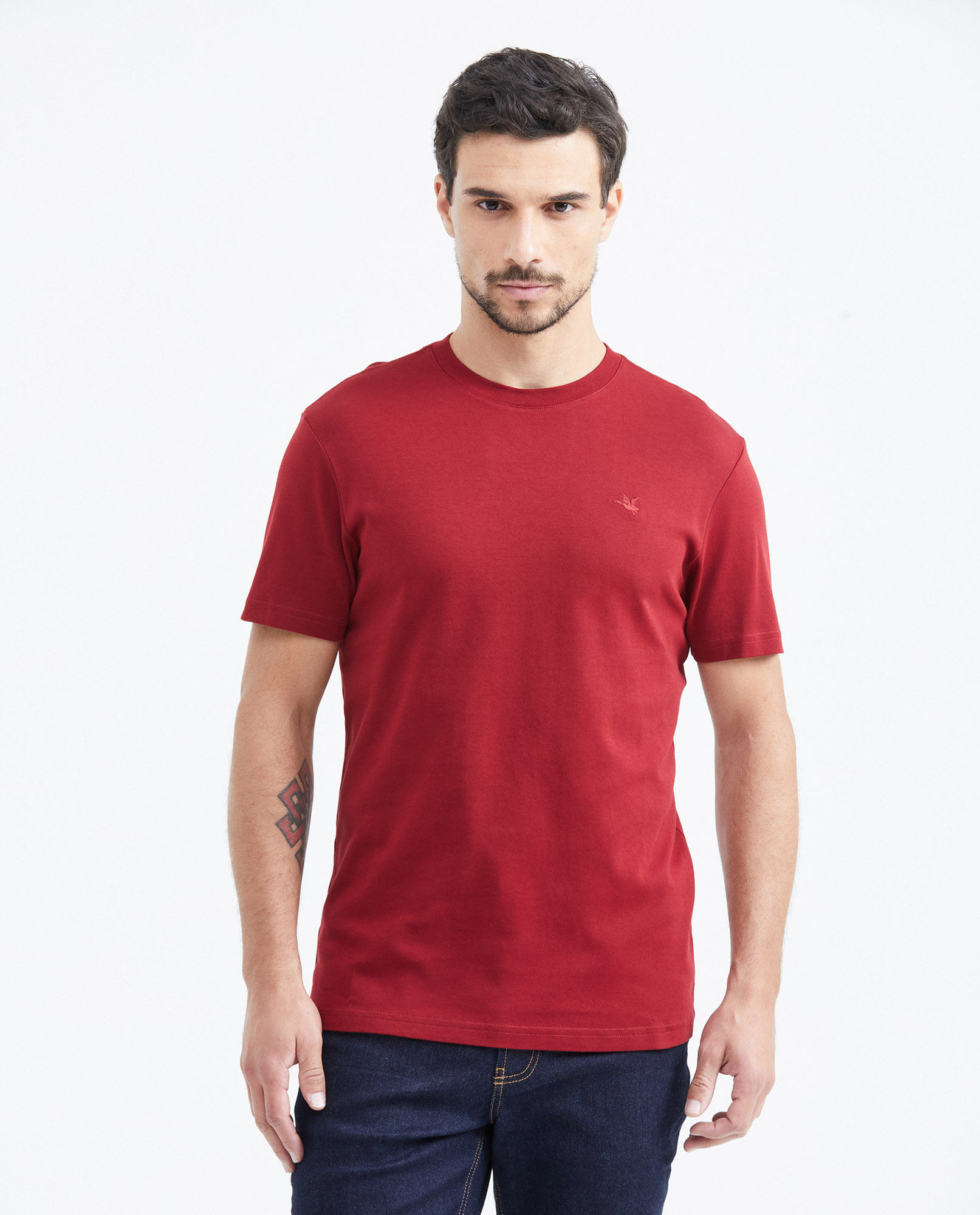 Camiseta Básica Slim Fit Cuello Redondo en Algodón Doble Punto para Hombre