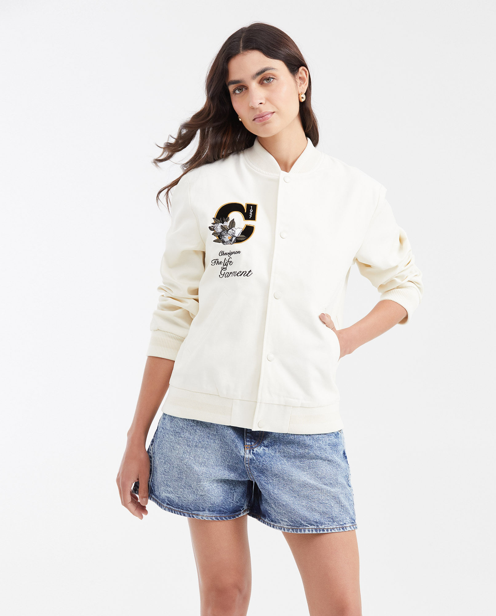 Chaqueta Tipo Bomber con Mangas Resinadas y Apliques para Mujer