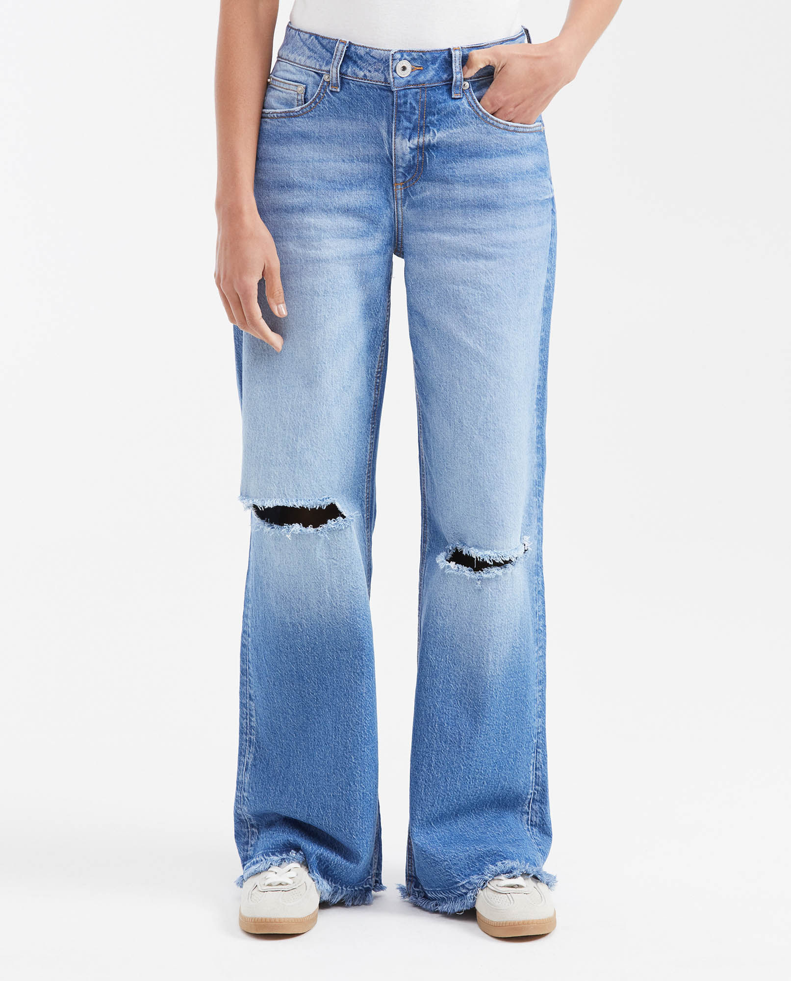 Jean High Rise Bota Relaxed Azul Medio con Rotos para Mujer