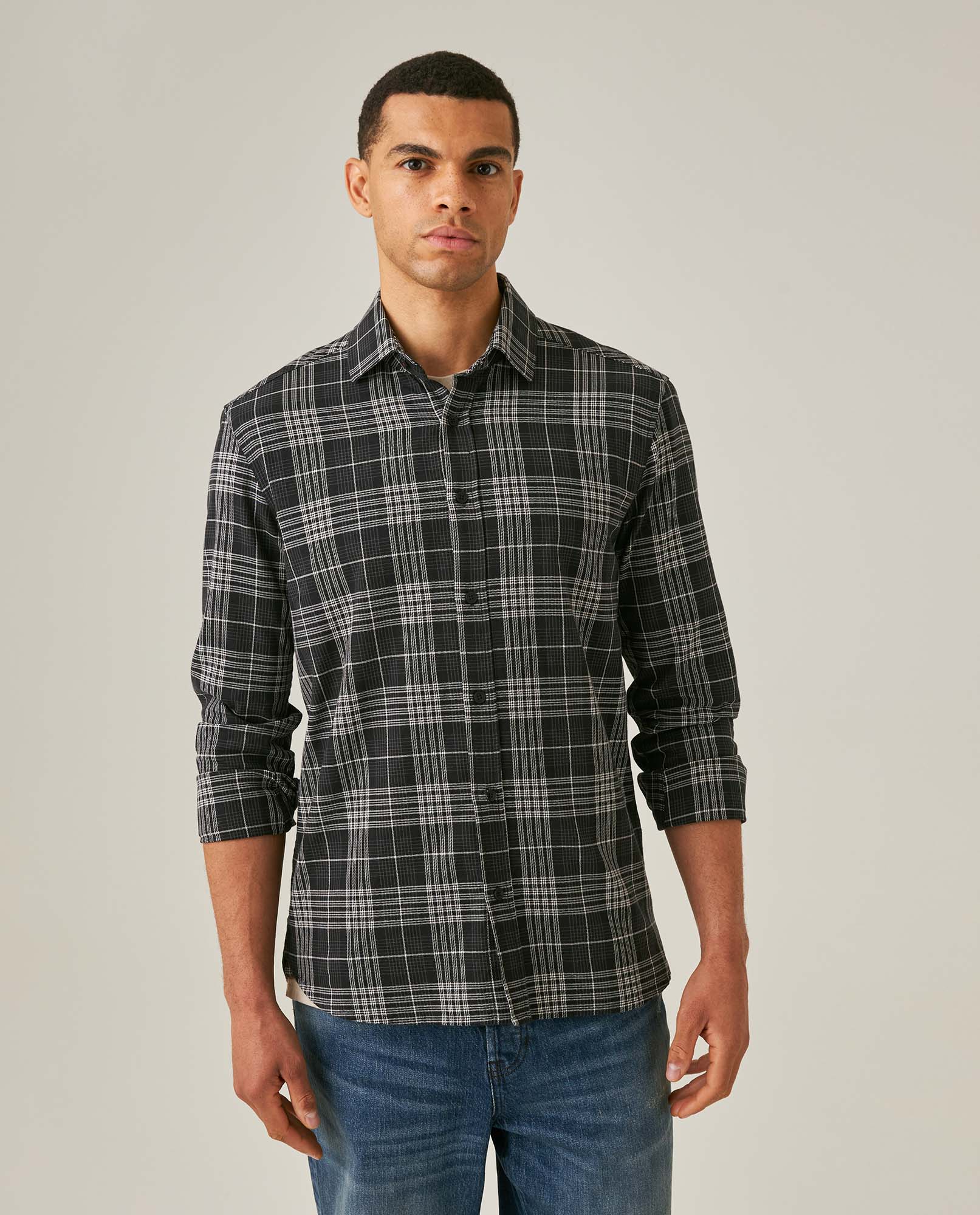 Camisa de Hombre Manga Larga Regular Fit de Cuadros Cuello Spread Varsity Smart en Algodón