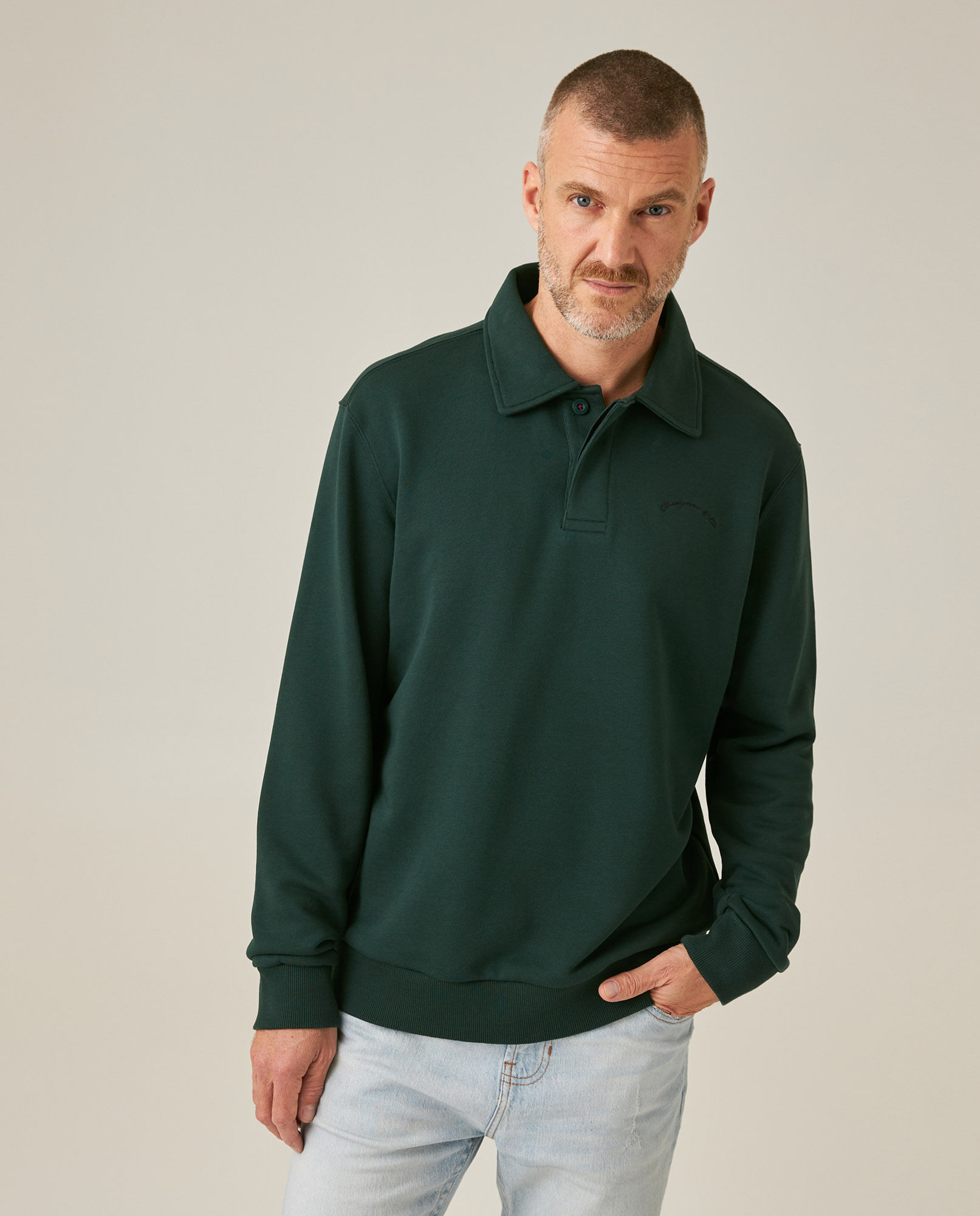 Buzo de Hombre Tipo Polo con Perilla Oculta Logo Bordado Burda sin Perchar en Mezcla de Algodón