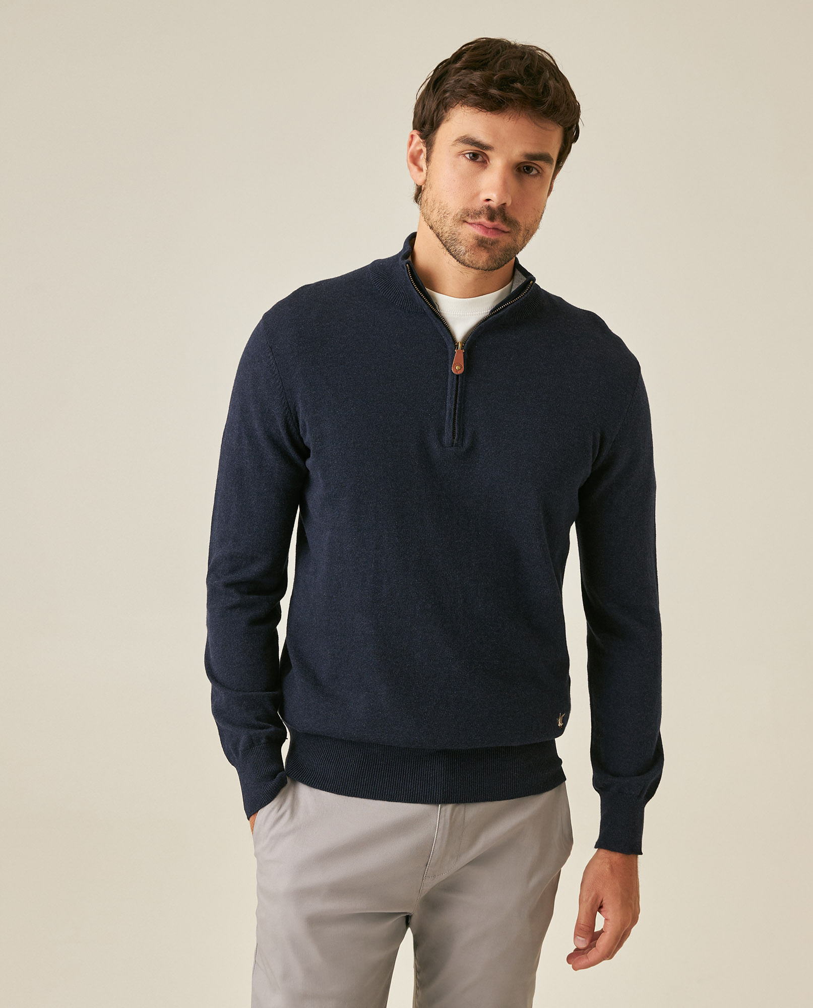 Suéter de Hombre Tejido Cuello Nerú Media Perilla Full Fashion con Contraste Interno en Algodón
