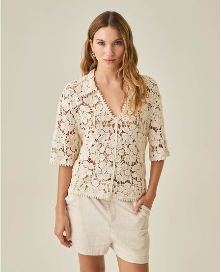 Camisa de Mujer Tejida Tipo Crochet Cuello Camisero Silueta Relajada en Mezcla de Algodón
