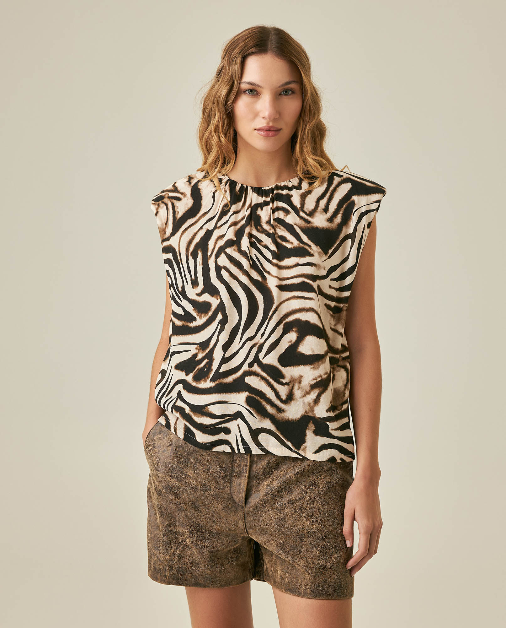 Blusa de Mujer Moda Silueta Recta Escote Recogido con Hombreras Estampada en Mezcla de Viscosa