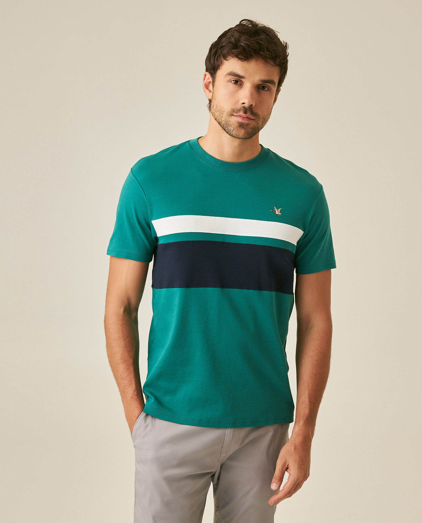 Camiseta de Hombre Slim Fit Manga Corta Bloques Varsity Pato Bordado en Algodón