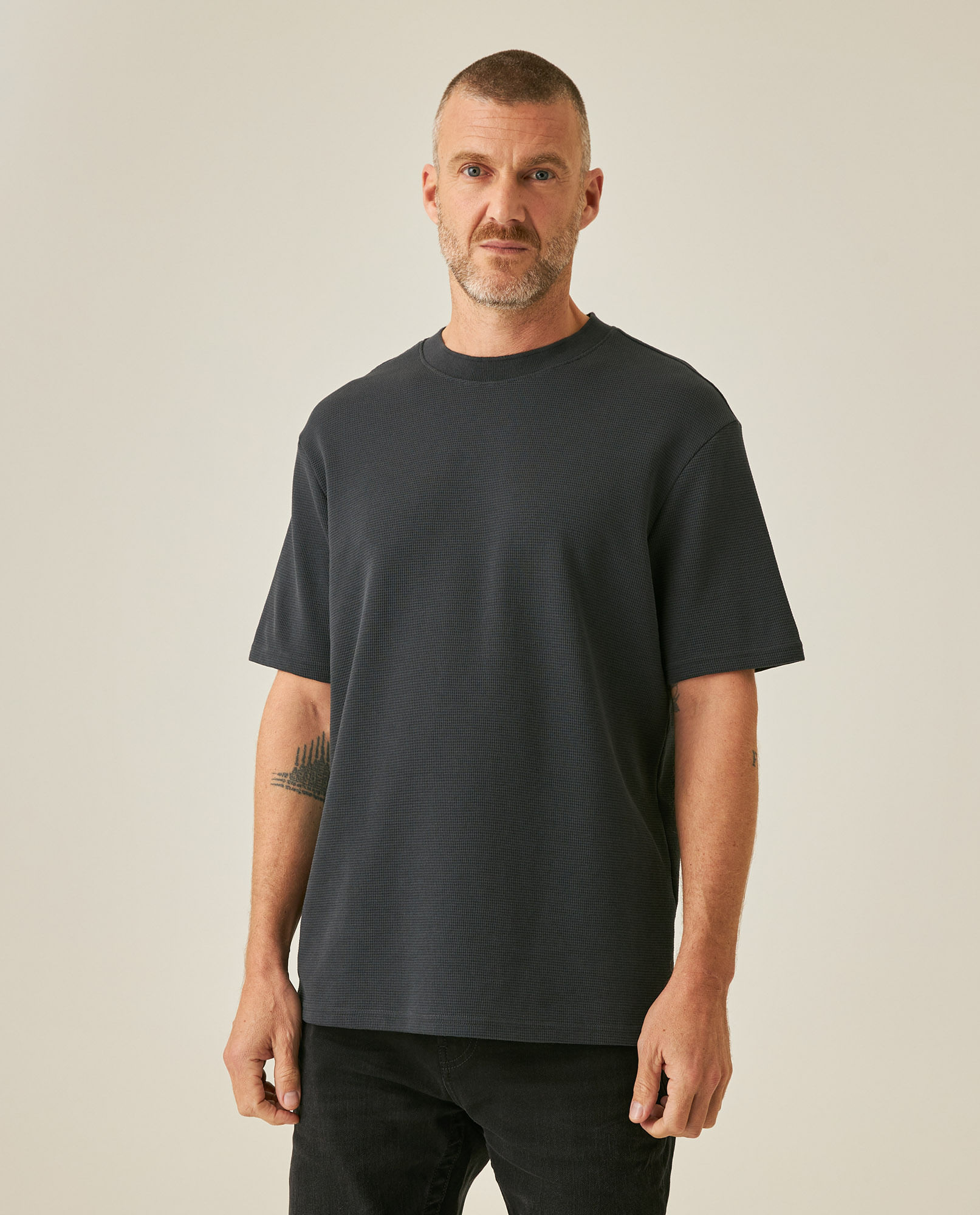 Camiseta de Hombre Classic Fit Manga Corta Textura Waffle en Mezcla de Algodón