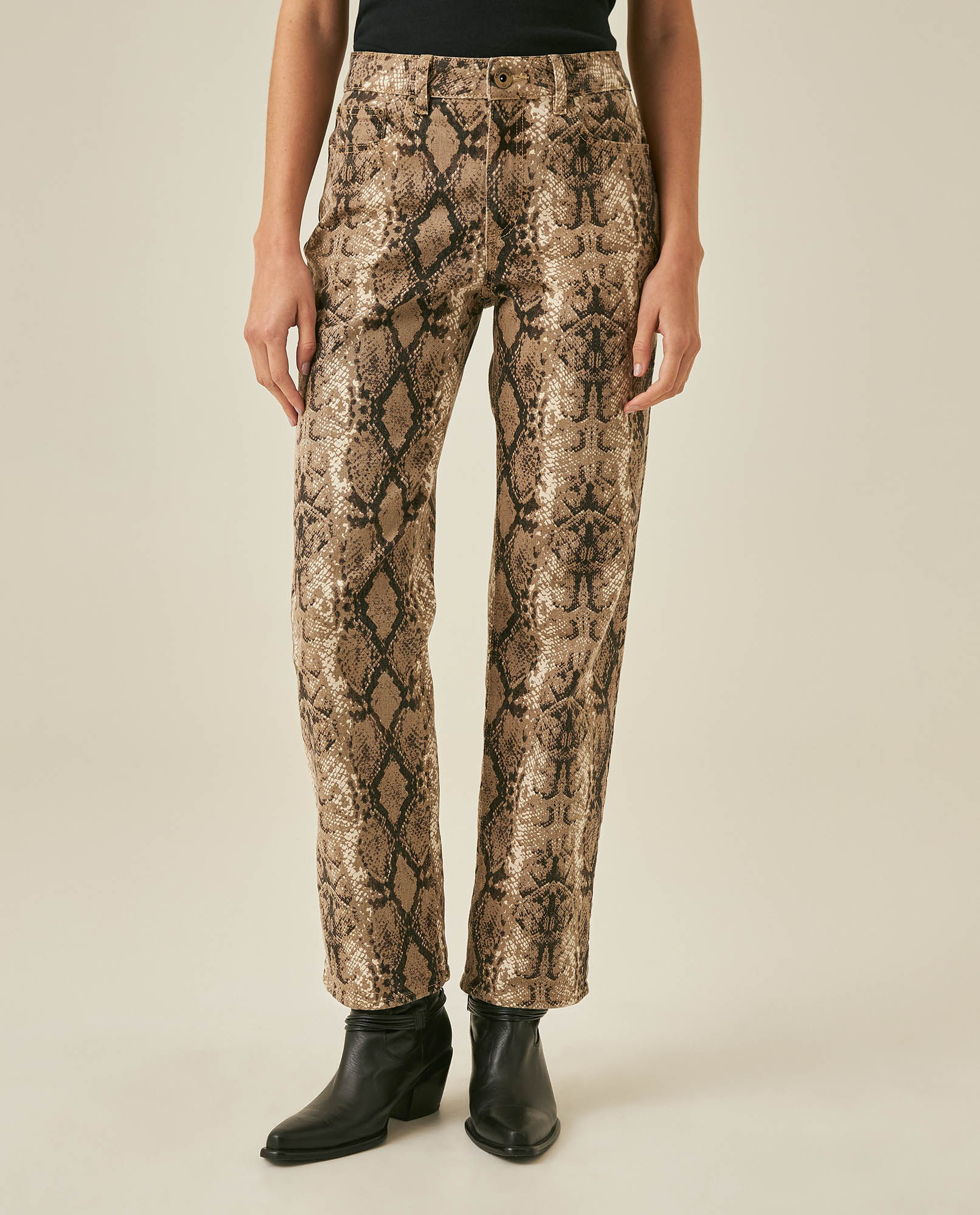 Jean de Mujer Special Fit Straight Tiro Alto con Estampado Pitón Lavado Crudo Arena en Mezcla de Algodón
