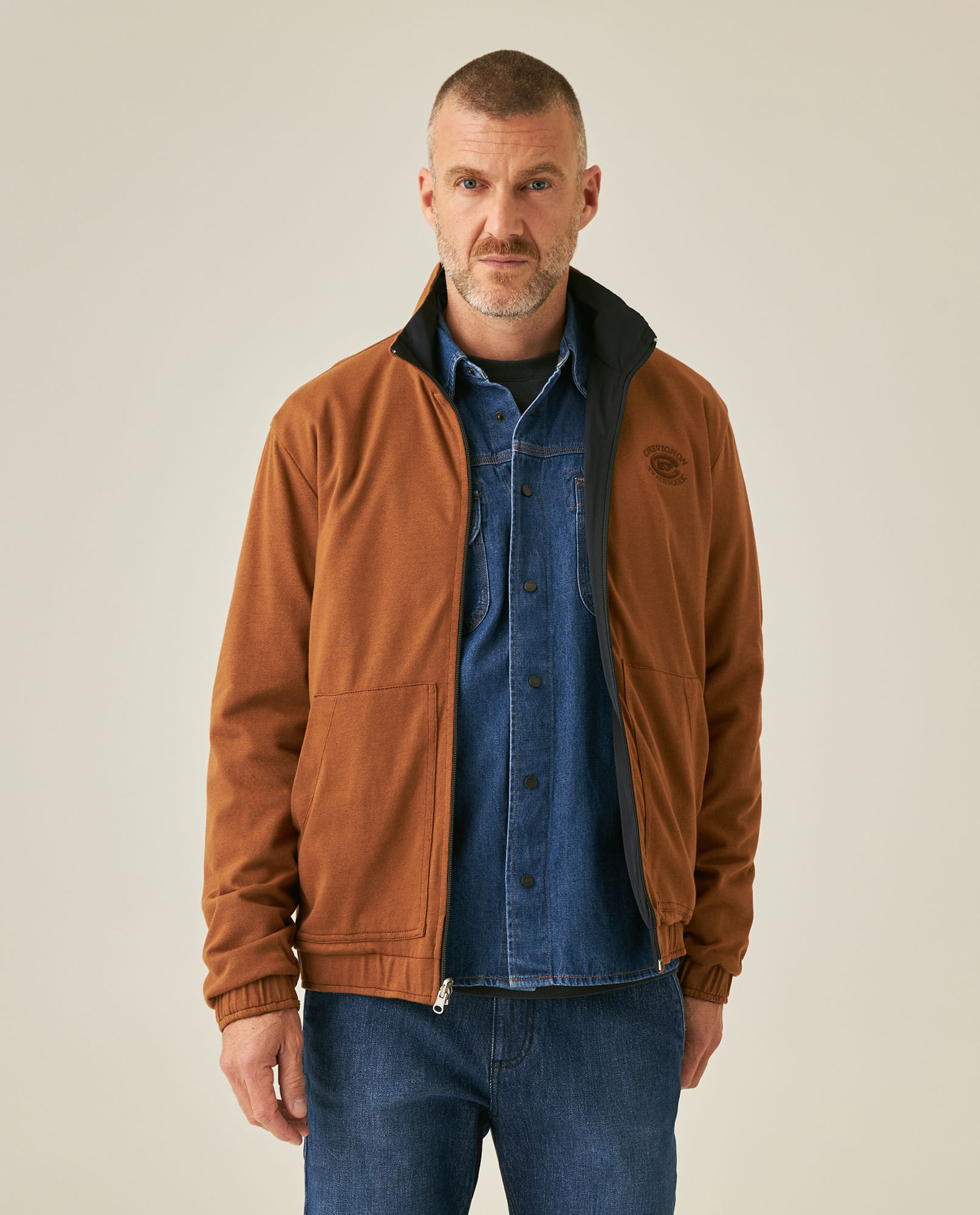 Chaqueta de Hombre Doble Faz Cuello Alto Windbreaker Bolsillo Canguro en Mezcla de Algodón y Poliéster