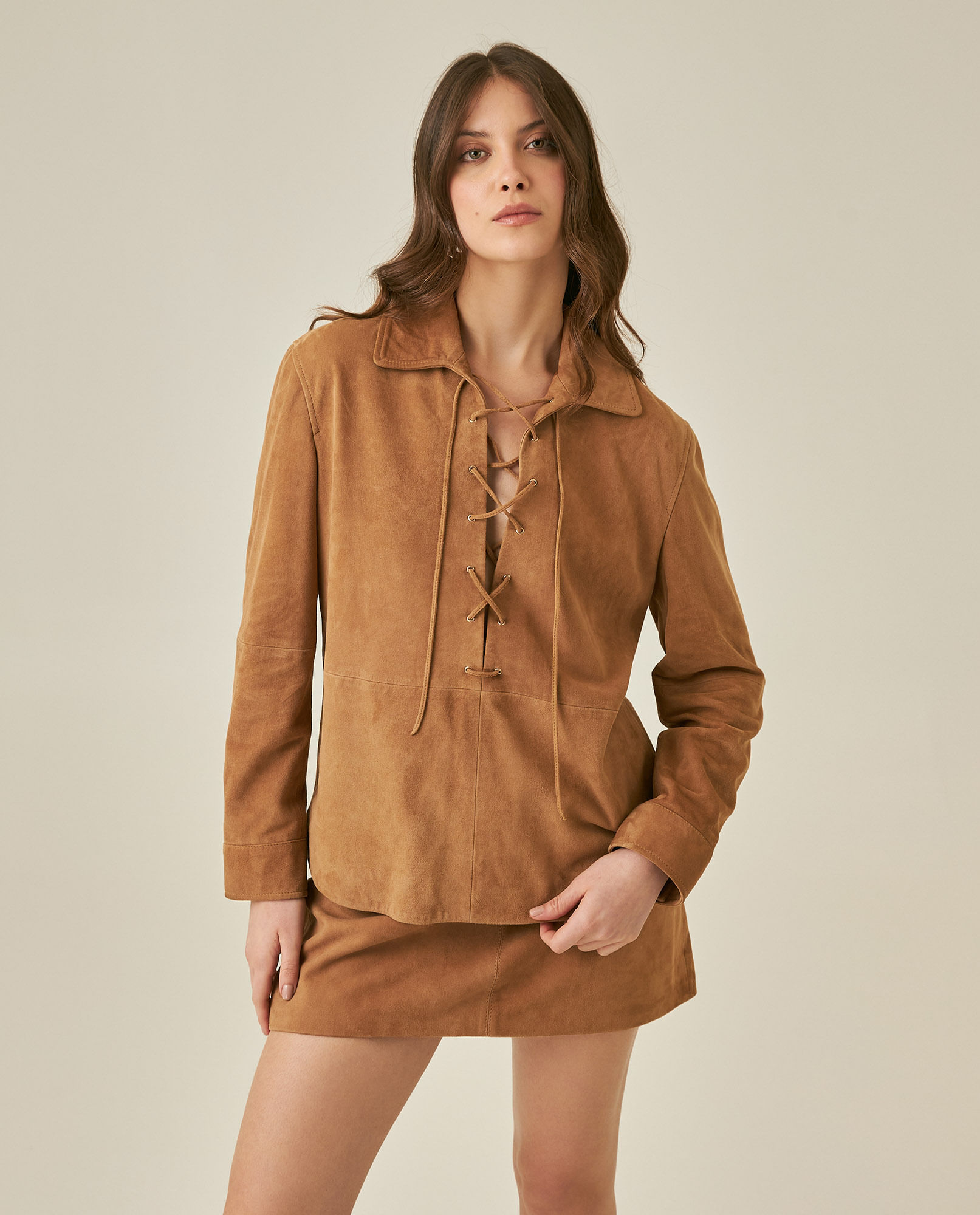 Camisa de Mujer de Cuero Gamuza con Cordones