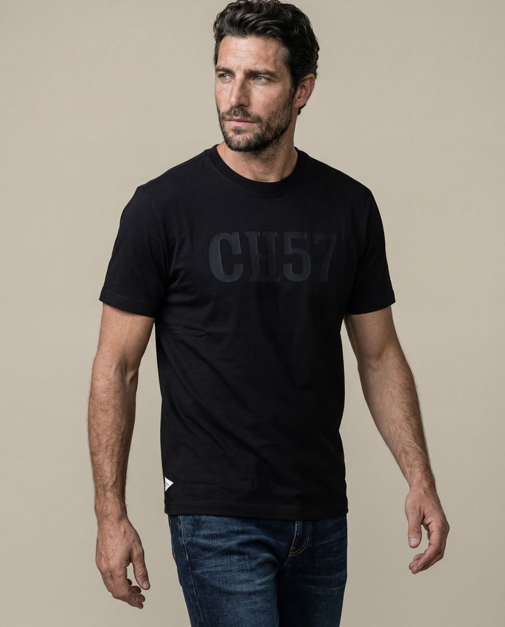 Camiseta Gráfica Classic Fit Para Hombre