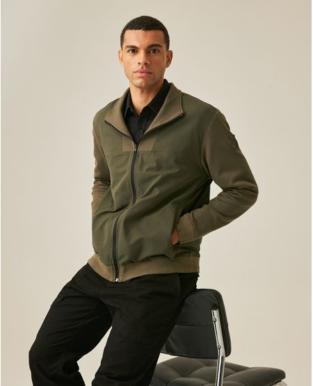 Chaqueta de Hombre Perilla Alta con Mezcla de Bases de Rayon y Nylon
