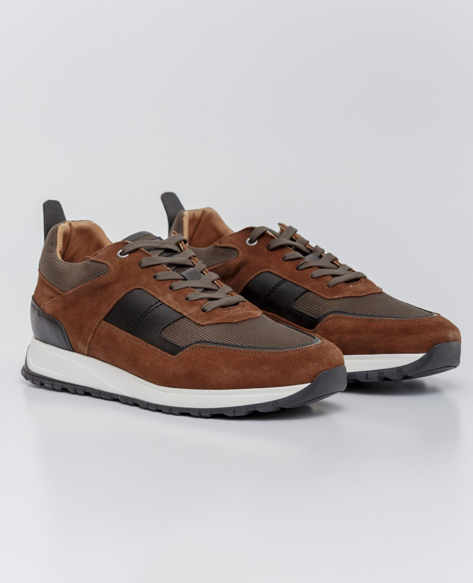 Tenis de Hombre, Estilo Runner - Cueros y Material Textil